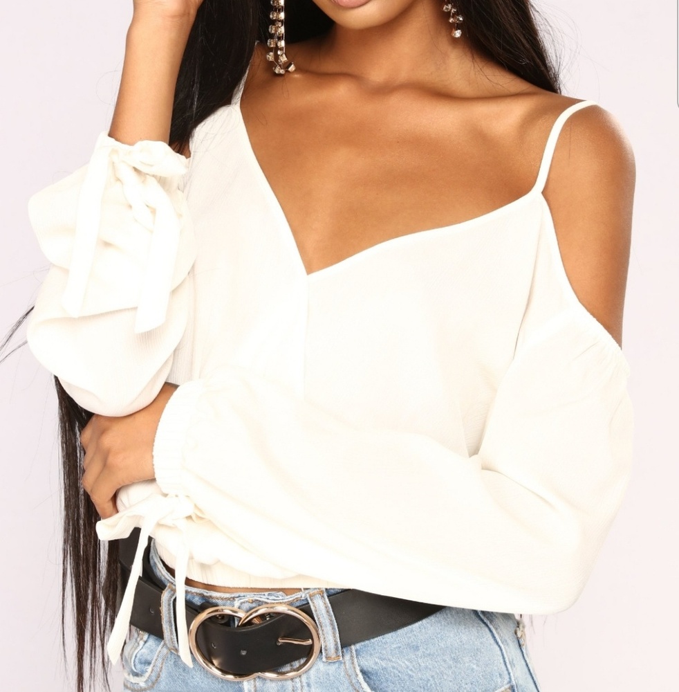 NEW Sexy Peekaboo Cold Shoulder Off Soulder Top